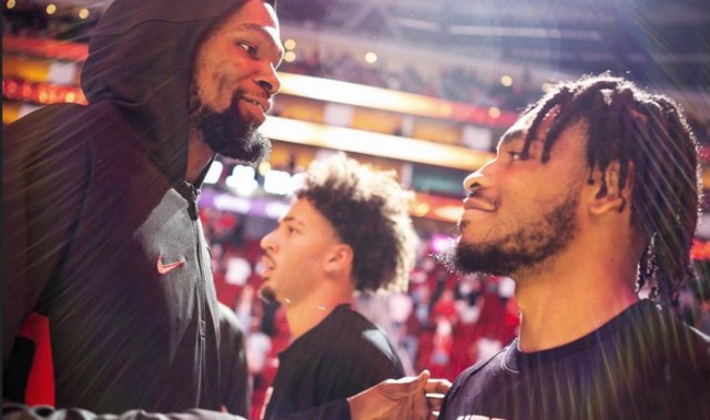 xingkong-火箭队记称多队竞逐卡姆·托马斯，或成球队关键引援|Bin|体育赛事讨论|休斯敦火箭队|凯文-杜兰特|nba_新浪体育_新浪新闻