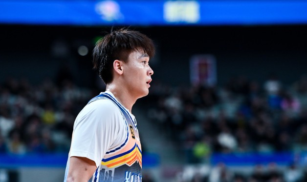 xingkong.com-赵睿转会费刷新CBA最高纪录，此前王哲林加盟上海转会费达八千万