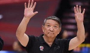 宫鲁鸣：球员们表现得不成熟 需要提升身体对抗能力和罚篮命中率