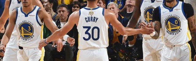 xingkong-勇三疯在总决赛再度上线！凯三崩已经成为常态？